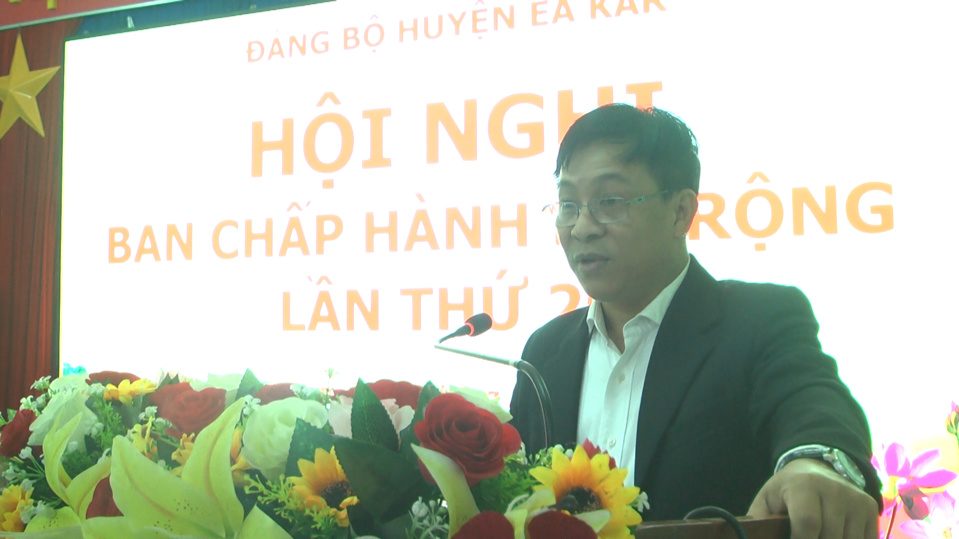 chú hùnng họp